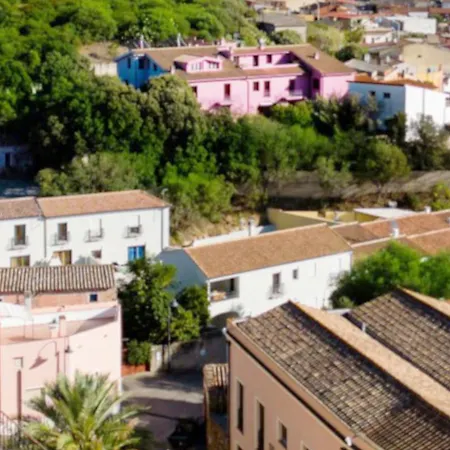 Residenza Locci - Rooms&apartments Aparthotel 3*