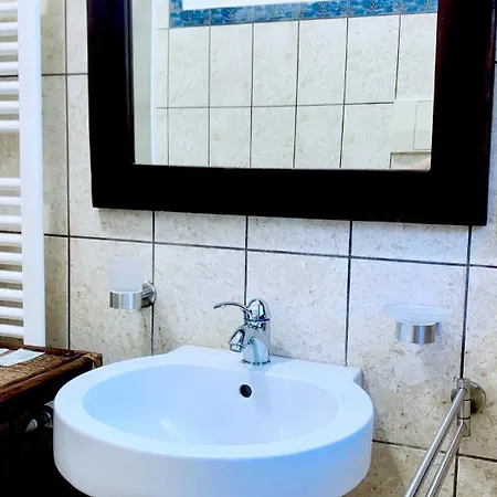 Residenza Locci - Rooms&apartments 3*