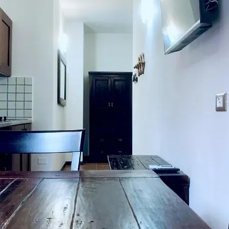 Residenza Locci - Rooms&apartments 3*