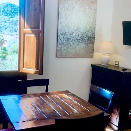 Residenza Locci - Rooms&apartments 3* Teulada