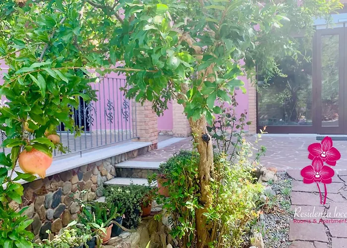 Residenza Locci - & Апарт-отель 3*